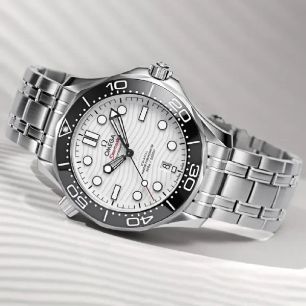 DIVER 300M CO‑AXIAL MASTER CHRONOMETER 42 MM-210.30.42.20.04.001 - 图片 6