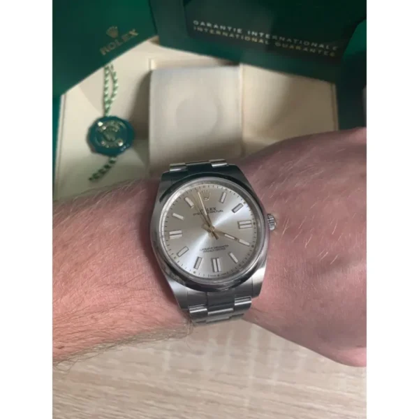 OYSTER PERPETUAL 124300 Series(Champagne gold) - 图片 7