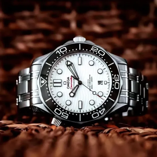 DIVER 300M CO‑AXIAL MASTER CHRONOMETER 42 MM-210.30.42.20.04.001 - 图片 4